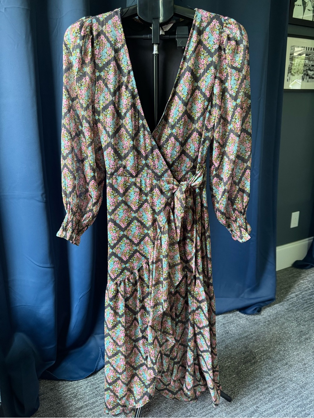 Lauren Conrad Size Small Black Pink Blue Gold Floral Wrap Ruffle Hem Dress